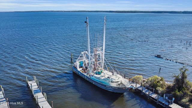 16 Elm Street, Vandemere, NC 28587