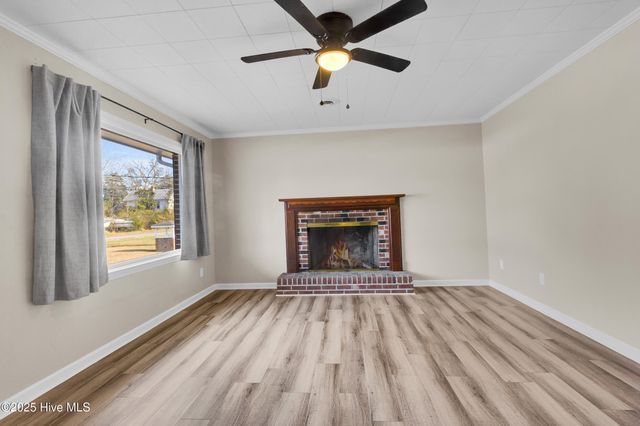 16 Elm Street, Vandemere, NC 28587