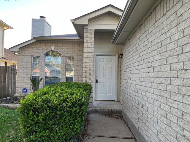 4018 Teal Run Meadows Drive, Fresno, TX 77545