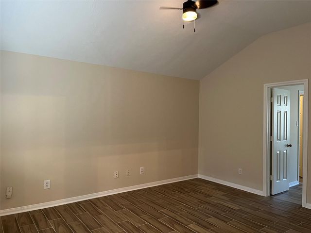 4018 Teal Run Meadows Drive, Fresno, TX 77545
