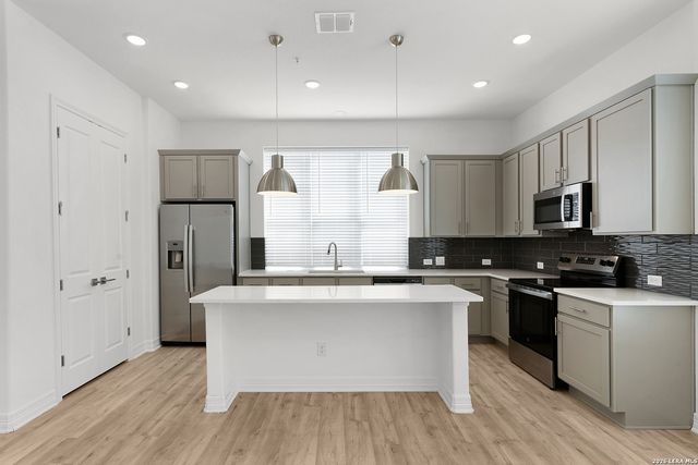 3523 N Loop 1604 E Unit 2301, San Antonio, TX 78247