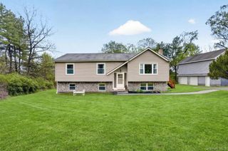 492 Newport Bridge Road, Pine Island, NY 10969