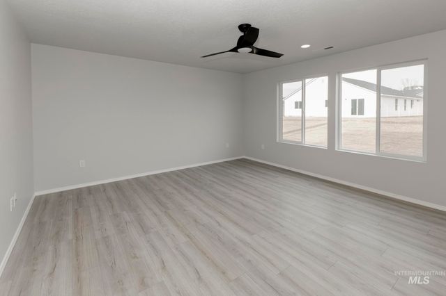 7303 S Bungalow Ave, Meridian, ID 83642