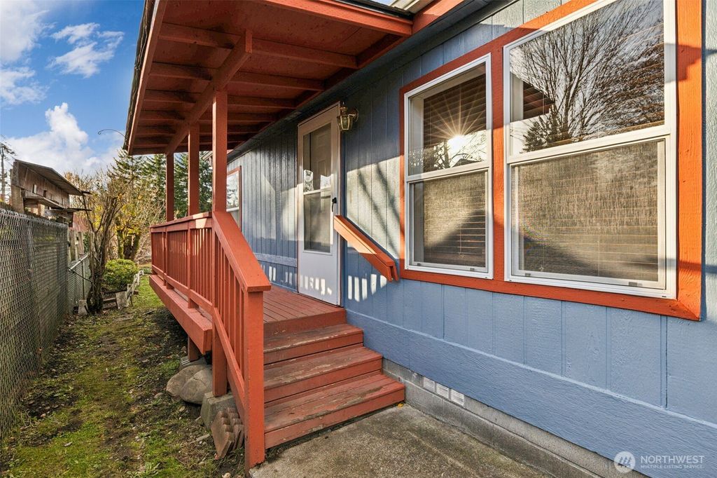 649 State Highway 507 S, Tenino, WA 98589