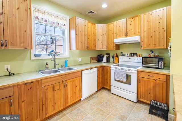 145 GROVE LN, Bellefonte, PA 16823