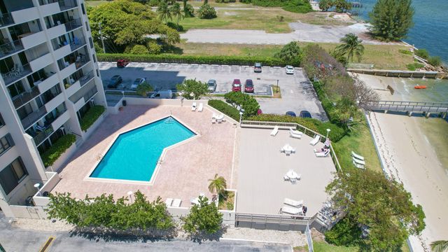 5600 N Flagler Drive 1803, West Palm Beach, FL 33407