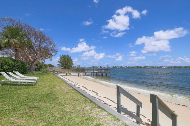 5600 N Flagler Drive 1803, West Palm Beach, FL 33407
