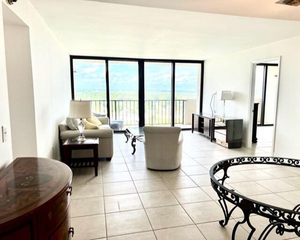 5600 N Flagler Drive 1803, West Palm Beach, FL 33407