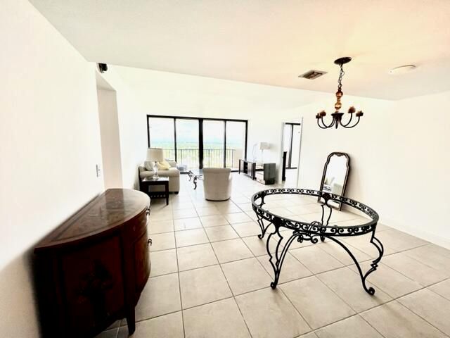 5600 N Flagler Drive 1803, West Palm Beach, FL 33407