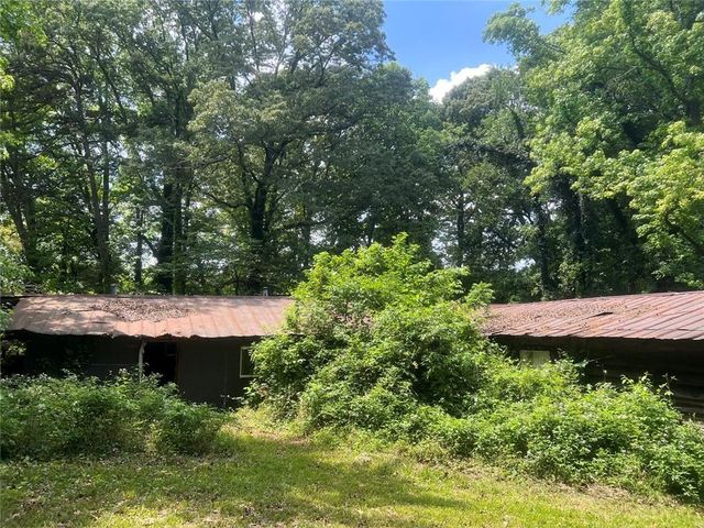 5884 Rockbridge Road, Stone Mountain, GA 30087