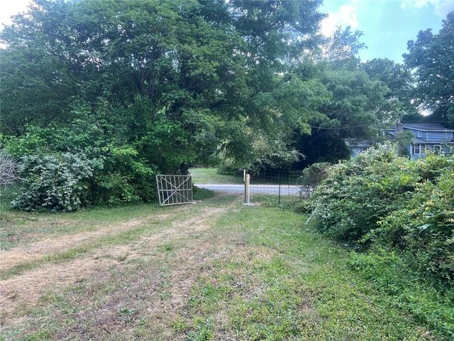5884 Rockbridge Road, Stone Mountain, GA 30087
