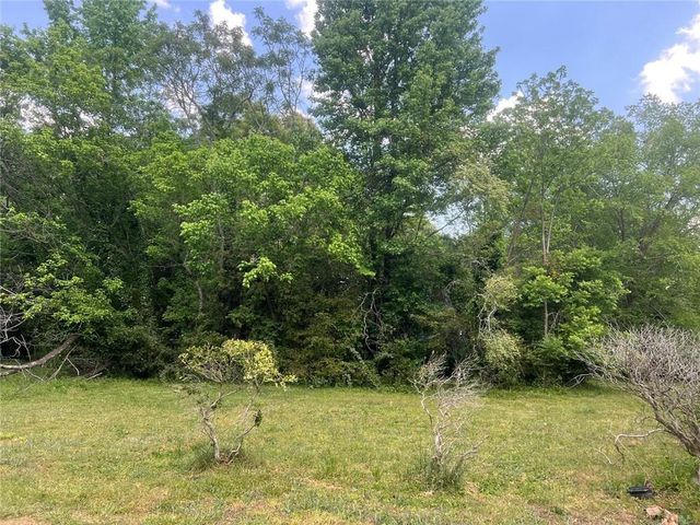 5884 Rockbridge Road, Stone Mountain, GA 30087
