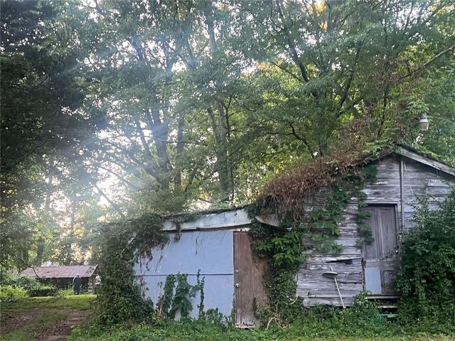 5884 Rockbridge Road, Stone Mountain, GA 30087