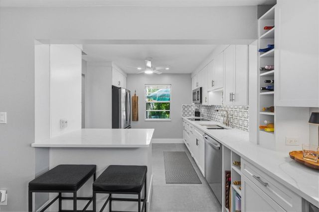 154 Lake Rebecca Drive, West Palm Beach, FL 33411