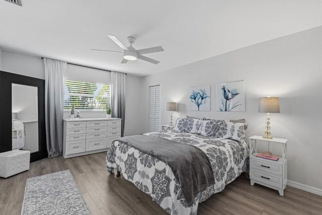 154 Lake Rebecca Drive, West Palm Beach, FL 33411