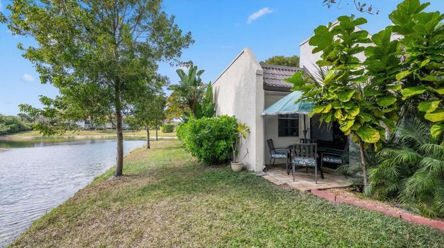 154 Lake Rebecca Drive, West Palm Beach, FL 33411