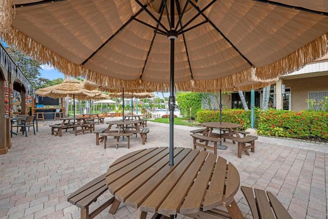 154 Lake Rebecca Drive, West Palm Beach, FL 33411