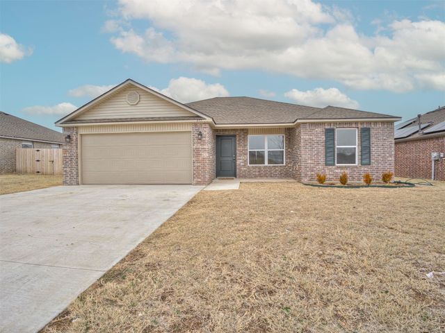 695 Foxtail Drive, Newcastle, OK 73065