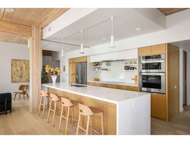 12 Ne FREMONT St 2W, Portland, OR 97212