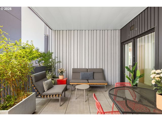 12 Ne FREMONT St 2W, Portland, OR 97212