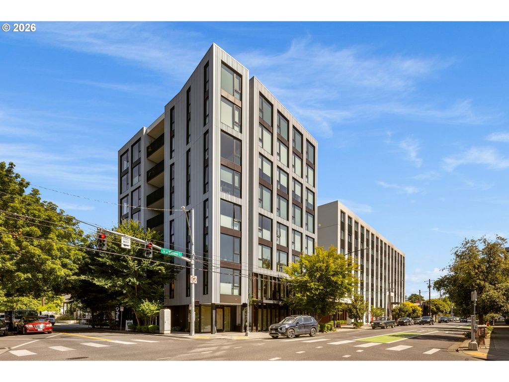 12 Ne FREMONT St 2W, Portland, OR 97212