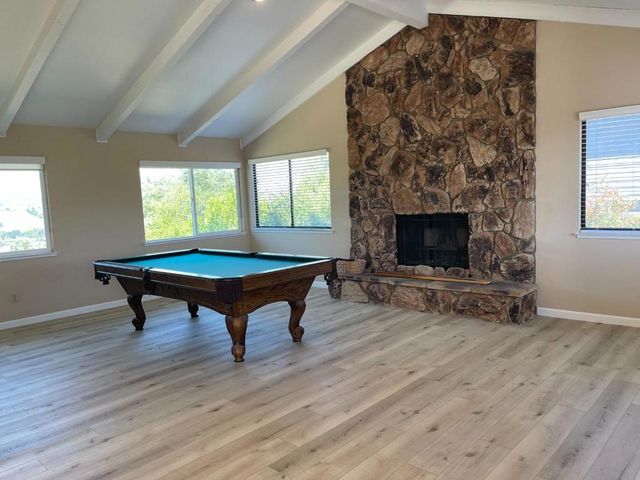 60 Franks Drive, Hollister, CA 95023