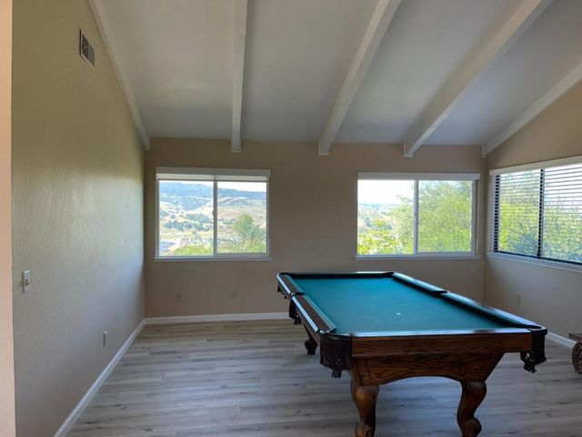 60 Franks Drive, Hollister, CA 95023