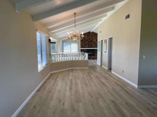 60 Franks Drive, Hollister, CA 95023