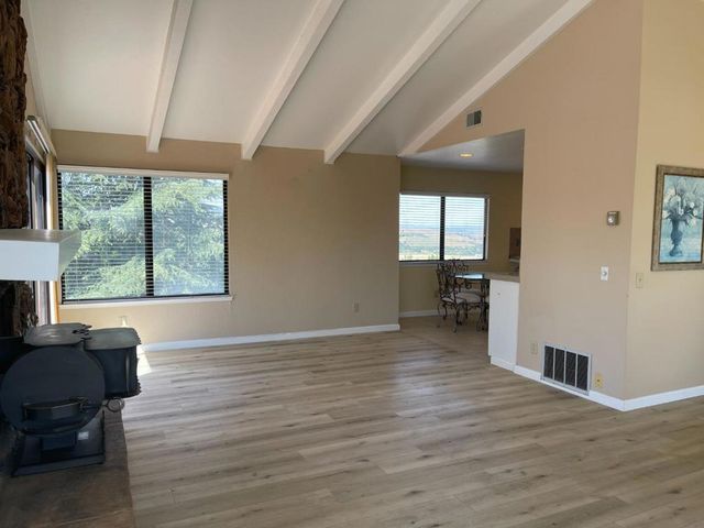 60 Franks Drive, Hollister, CA 95023