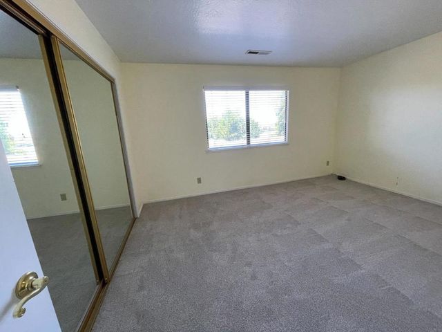 60 Franks Drive, Hollister, CA 95023