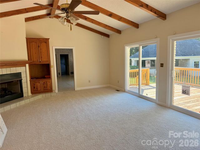 128 Temple Lane, Blacksburg, SC 29702