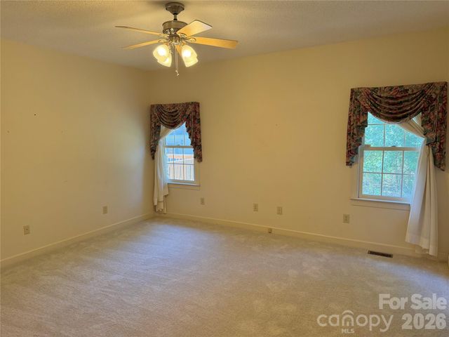 128 Temple Lane, Blacksburg, SC 29702
