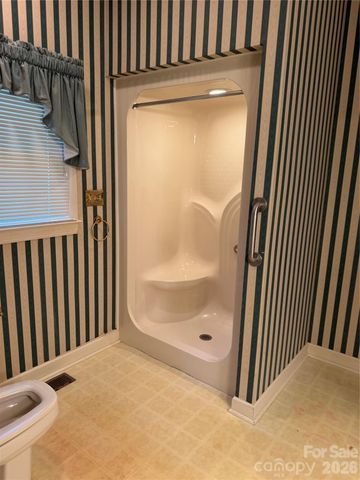 128 Temple Lane, Blacksburg, SC 29702