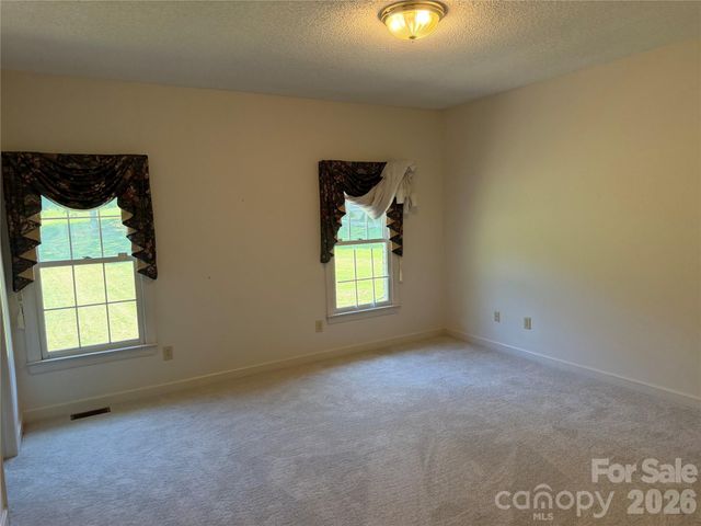 128 Temple Lane, Blacksburg, SC 29702