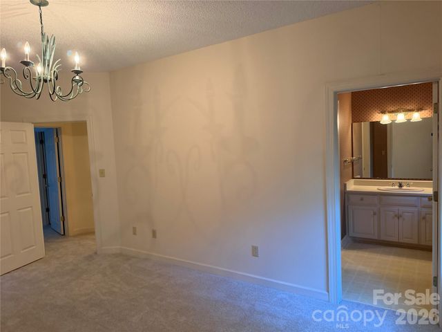 128 Temple Lane, Blacksburg, SC 29702