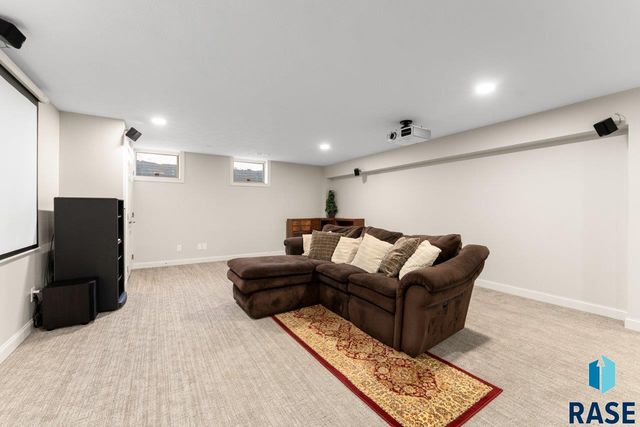 3557 S Spencer Blvd Boulevard, Sioux Falls, SD 57103