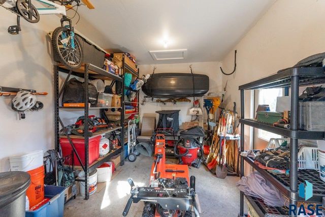 3557 S Spencer Blvd Boulevard, Sioux Falls, SD 57103