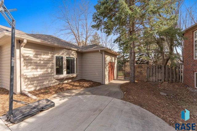 3557 S Spencer Blvd Boulevard, Sioux Falls, SD 57103