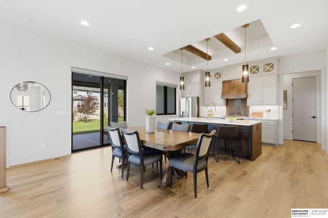 2316 N 182nd Avenue, Elkhorn, NE 68022