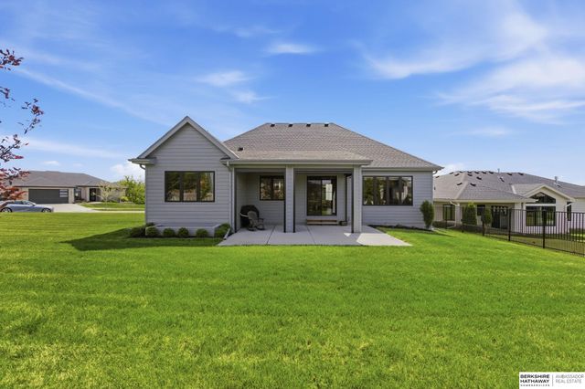2316 N 182nd Avenue, Elkhorn, NE 68022