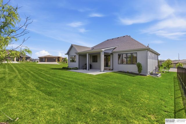2316 N 182nd Avenue, Elkhorn, NE 68022