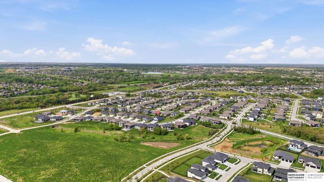 2316 N 182nd Avenue, Elkhorn, NE 68022