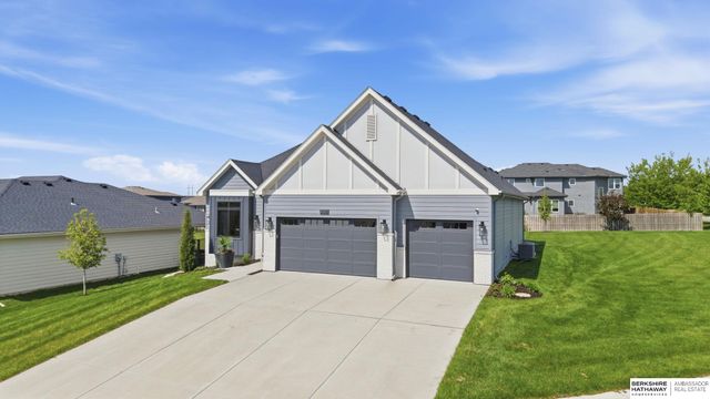 2316 N 182nd Avenue, Elkhorn, NE 68022
