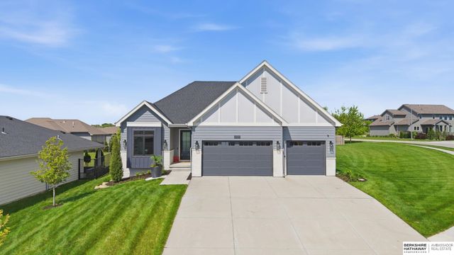 2316 N 182nd Avenue, Elkhorn, NE 68022