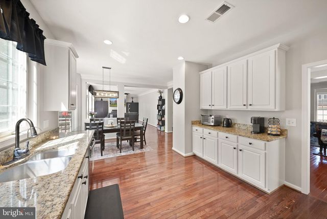 7705 RIDGEPARK CT, Springfield, VA 22153