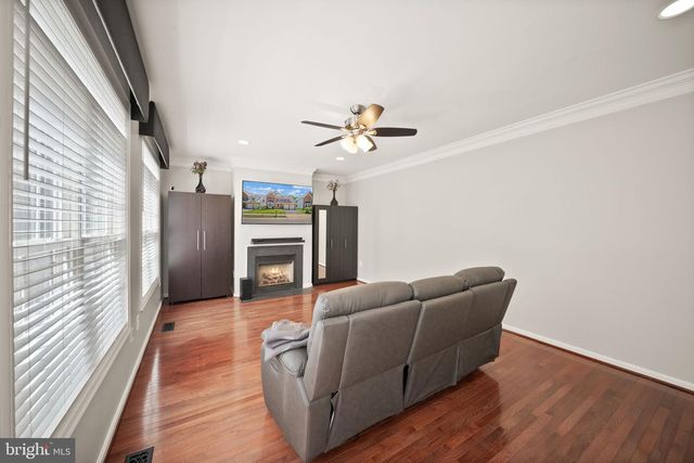 7705 RIDGEPARK CT, Springfield, VA 22153