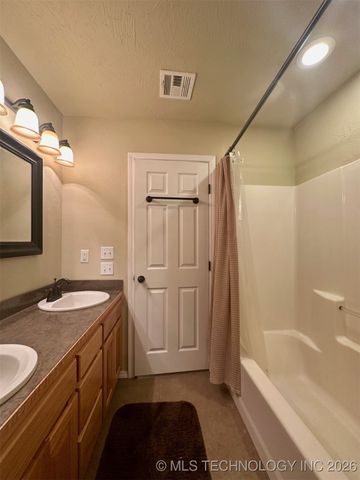 1908 Rhynes-Childress Loop, Kingston, OK 73439