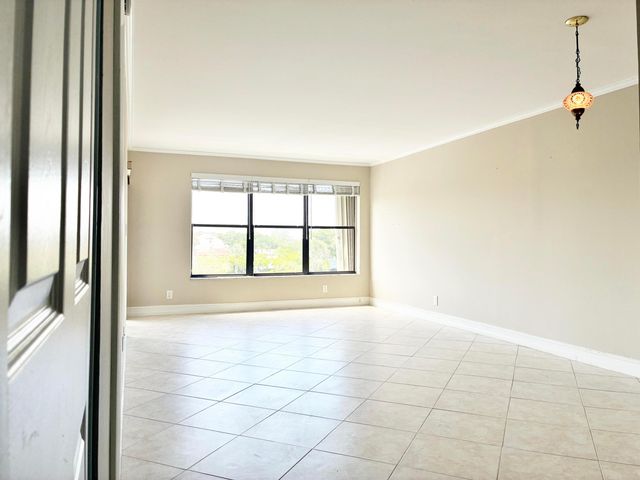 2306 S Cypress Bend Drive 420, Pompano Beach, FL 33069