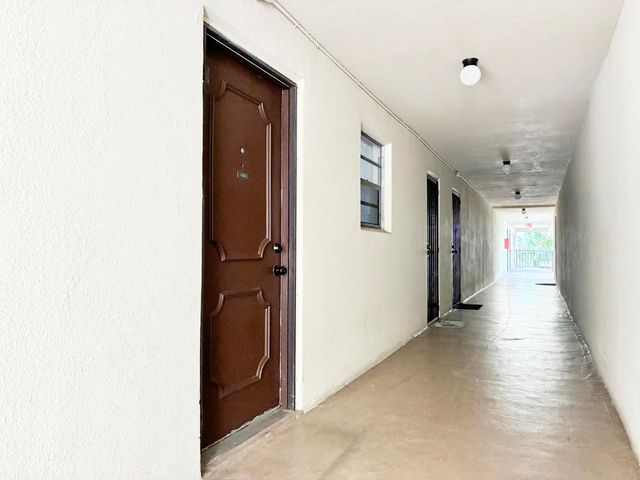 2306 S Cypress Bend Drive 420, Pompano Beach, FL 33069