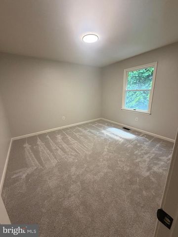 515 BASEHOAR SCHOOL RD, Littlestown, PA 17340